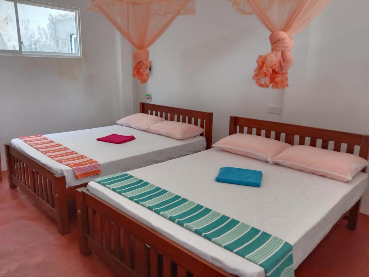 Happy Stay Holiday Inn Hikkaduwa Dış mekan fotoğraf